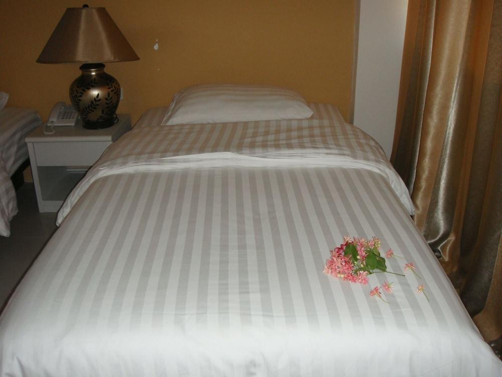 Jomtien Longstay Hotel - Sha Plus Certified Exterior foto